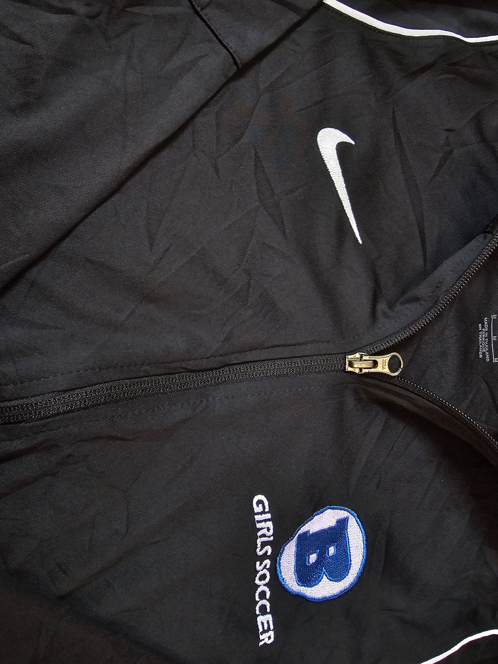 Casaca Nike Dri-FIT Performance – Edición Girls Soccer – Negro/Blanco